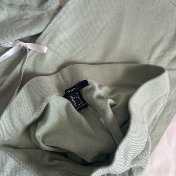 𐙚 Forever 21 Green Set - Picture 6 of 9